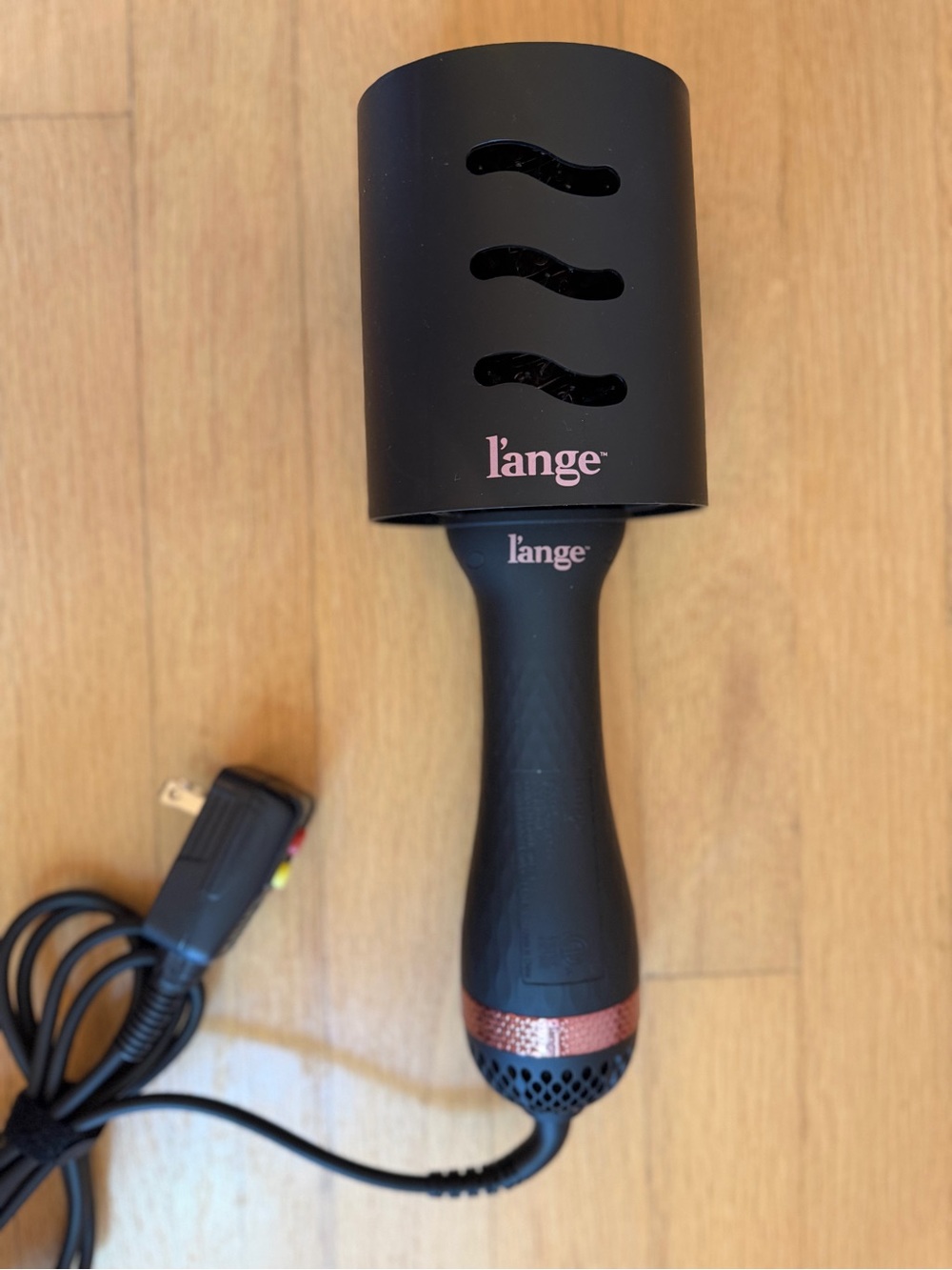 L'ange - Le Volume 2 in 1 Titanium Brush Dryer 60mm, Black - Picture 9 of 12